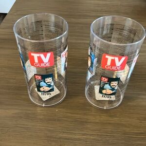 TV Guide Set of Plastic Cups